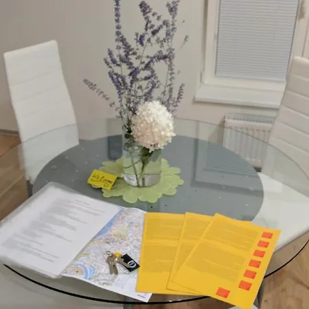 Gorgeous Flat Amazing Location Walking Dist Castle Apartament