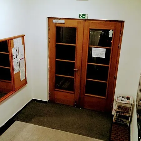 Gorgeous Flat Amazing Location Walking Dist Castle Appartement Praag